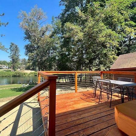 Deluxe Cabin 1 - Rogue River Resort グランツ・パス エクステリア 写真